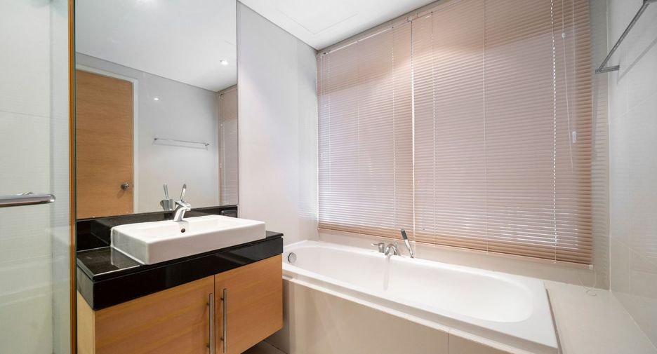 For rent and for sale 2 bedrooms condo in Khlong Toei, Bangkok
