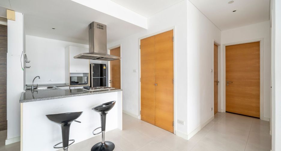 For rent and for sale 2 bedrooms condo in Khlong Toei, Bangkok
