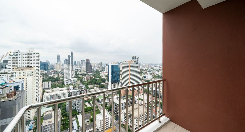For rent and for sale 2 bedrooms condo in Khlong Toei, Bangkok