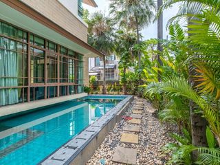 For rent そして for sale 4 Beds house in Watthana, Bangkok