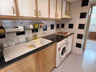 For sale 2 ベッドルーム condo in Saphan Sung, Bangkok