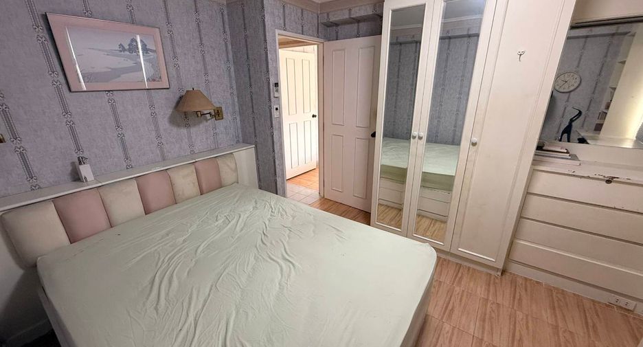For sale 2 bedrooms condo in Saphan Sung, Bangkok