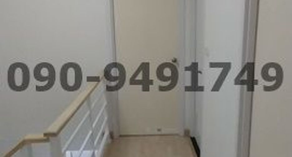 For rent 3 bedrooms townhouse in Prawet, Bangkok