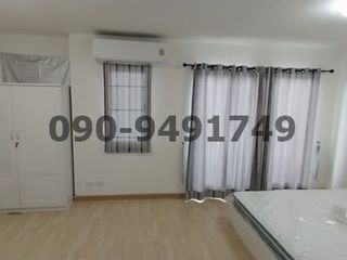 Reihenhaus zur Miete mit 3 Zimmer in Prawet, Bangkok