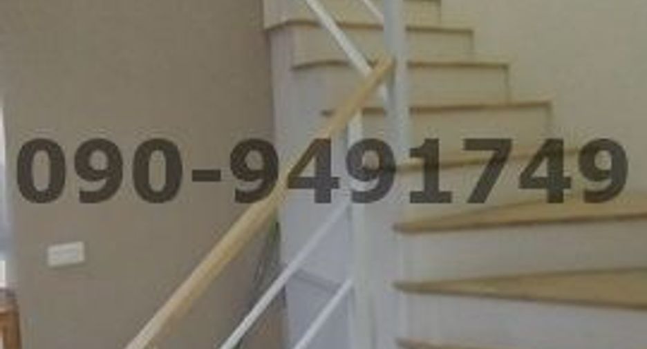 For rent 3 bedrooms townhouse in Prawet, Bangkok