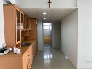 For rent 2 bed condo in Saphan Sung, Bangkok