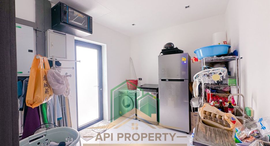 For sale 6 bedrooms house in Bang Lamung, Chonburi