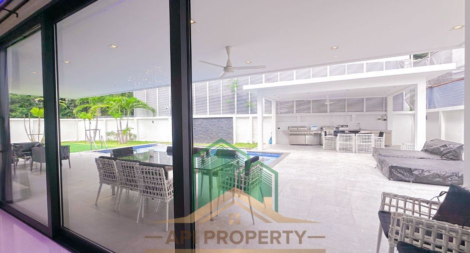 For sale 6 bedrooms house in Bang Lamung, Chonburi