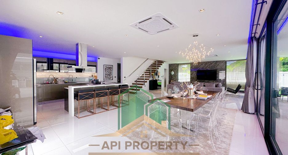 For sale 6 bedrooms house in Bang Lamung, Chonburi