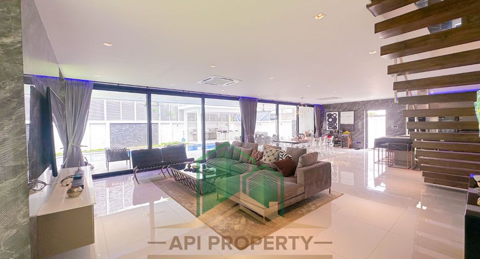 For sale 6 bedrooms house in Bang Lamung, Chonburi