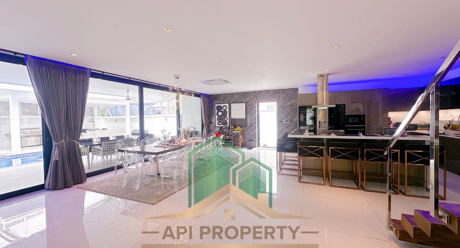 For sale 6 bedrooms house in Bang Lamung, Chonburi