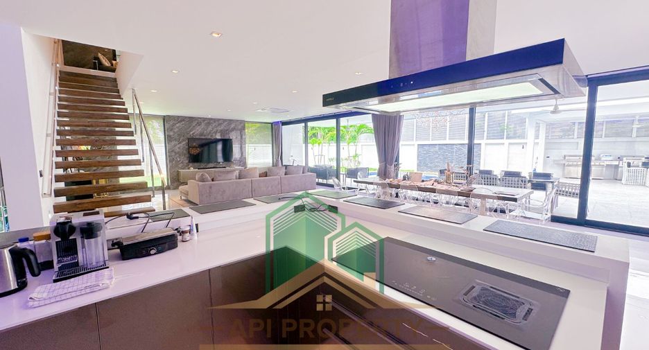 For sale 6 bedrooms house in Bang Lamung, Chonburi
