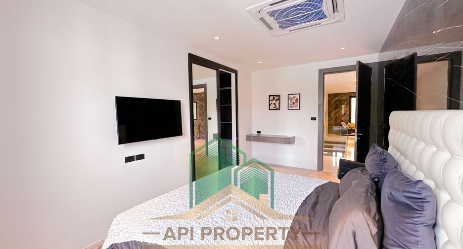 For sale 6 bedrooms house in Bang Lamung, Chonburi