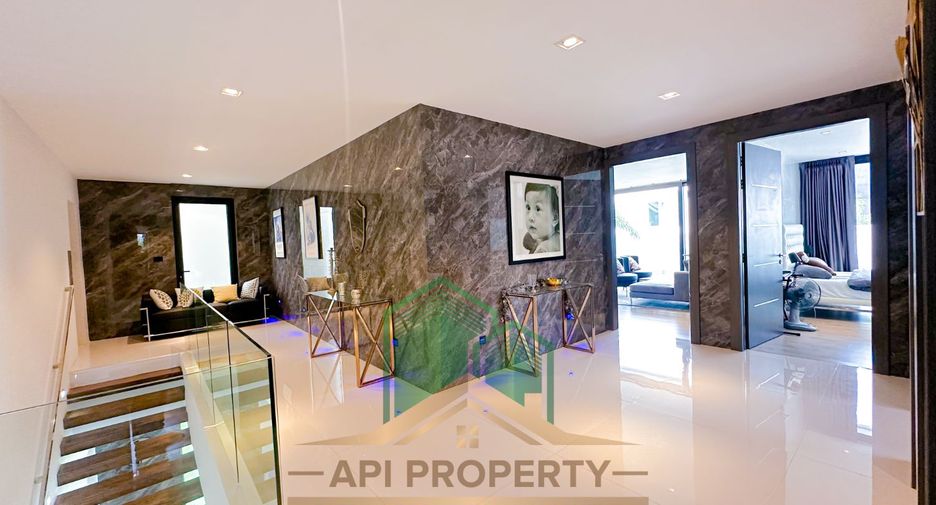 For sale 6 bedrooms house in Bang Lamung, Chonburi
