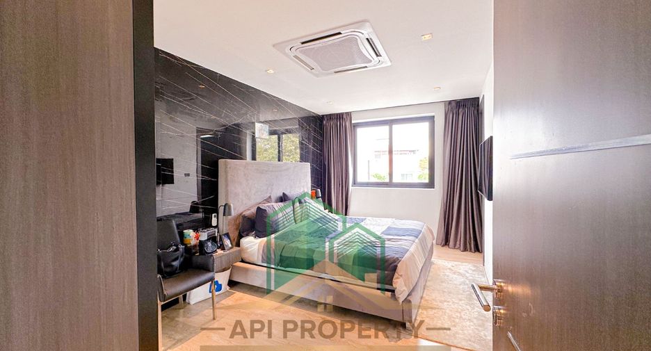 For sale 6 bedrooms house in Bang Lamung, Chonburi