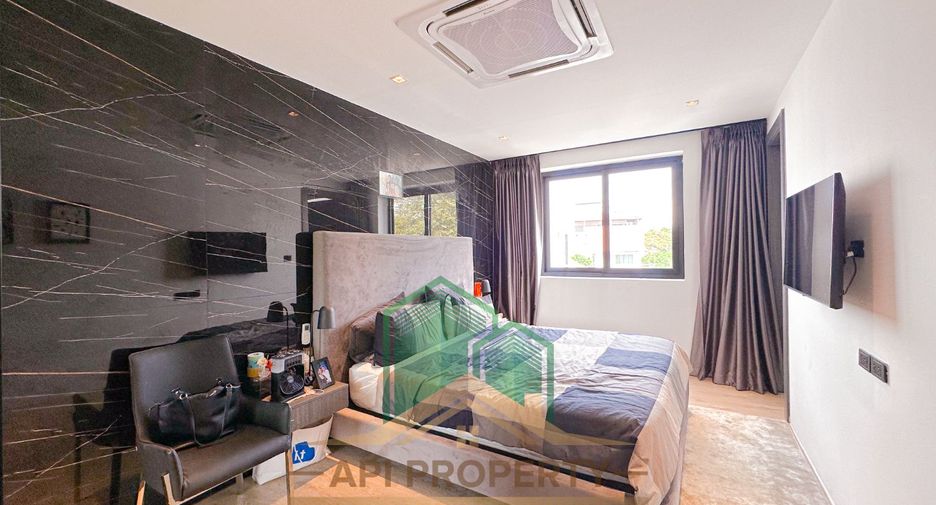 For sale 6 bedrooms house in Bang Lamung, Chonburi