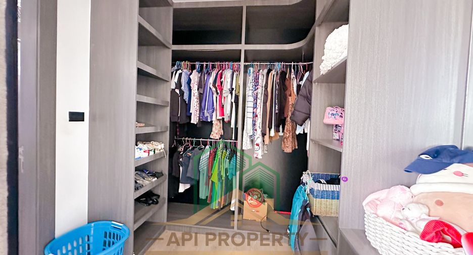 For sale 6 bedrooms house in Bang Lamung, Chonburi