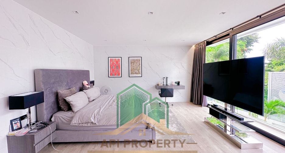 For sale 6 bedrooms house in Bang Lamung, Chonburi