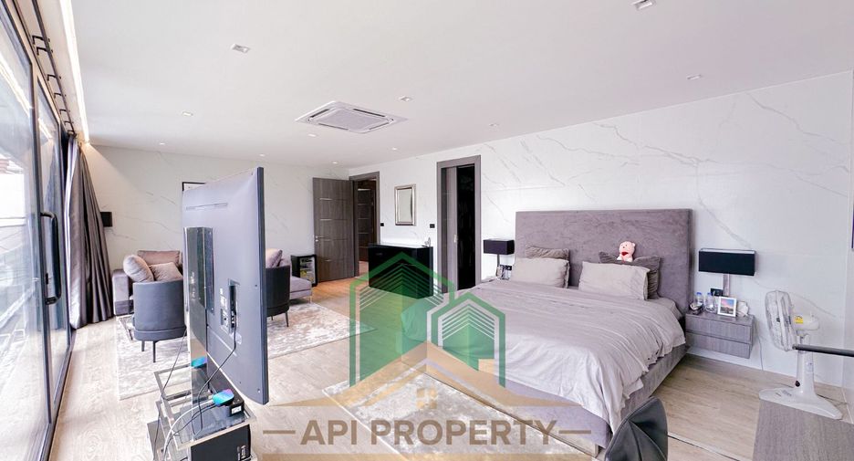 For sale 6 bedrooms house in Bang Lamung, Chonburi
