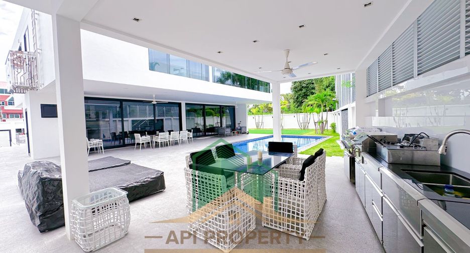 For sale 6 bedrooms house in Bang Lamung, Chonburi