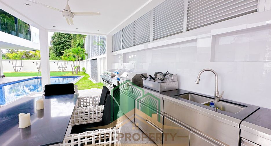 For sale 6 bedrooms house in Bang Lamung, Chonburi