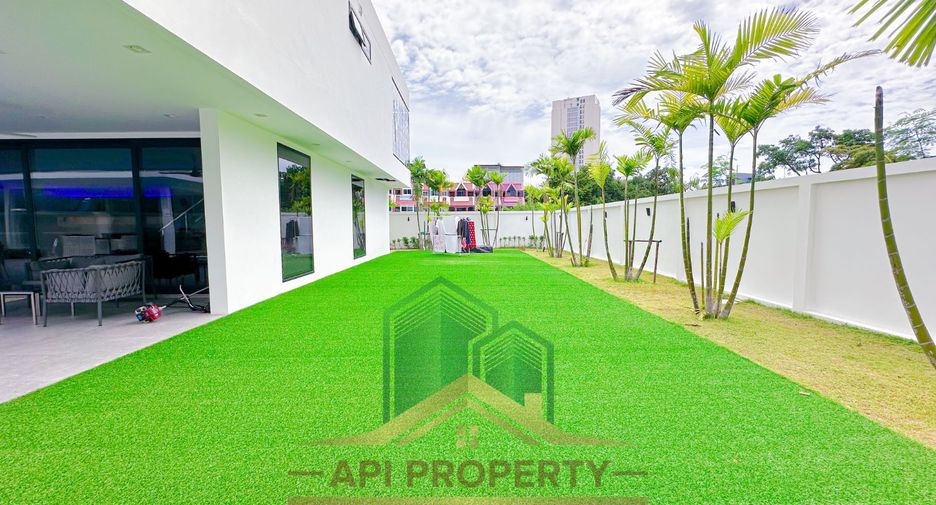 For sale 6 bedrooms house in Bang Lamung, Chonburi