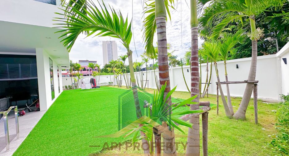 For sale 6 bedrooms house in Bang Lamung, Chonburi