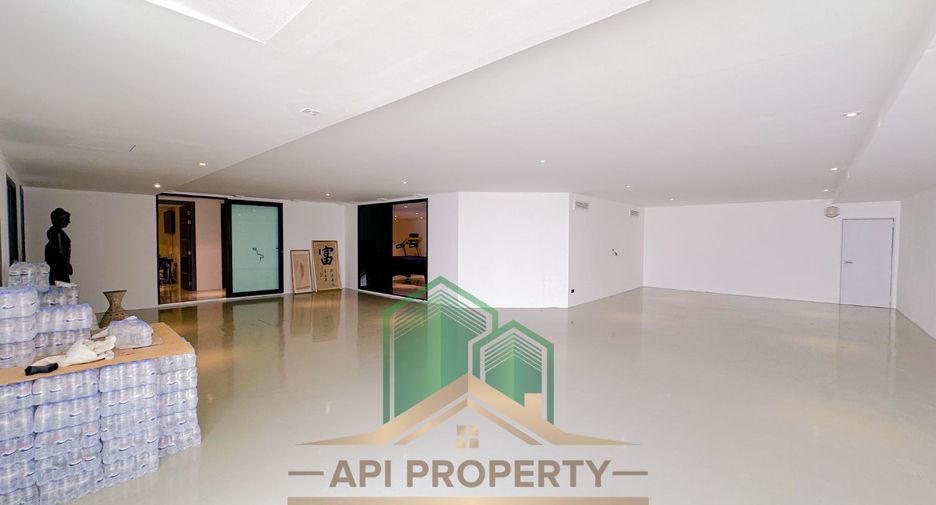 For sale 6 bedrooms house in Bang Lamung, Chonburi