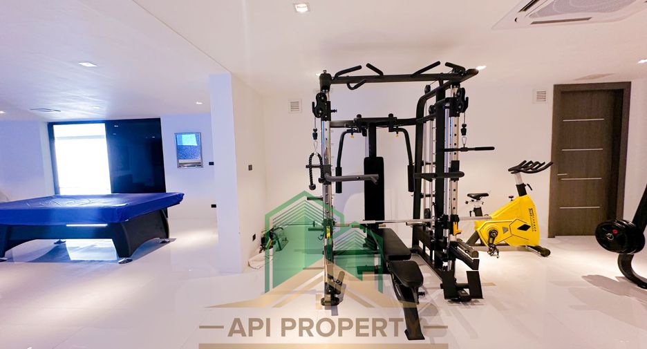 For sale 6 bedrooms house in Bang Lamung, Chonburi