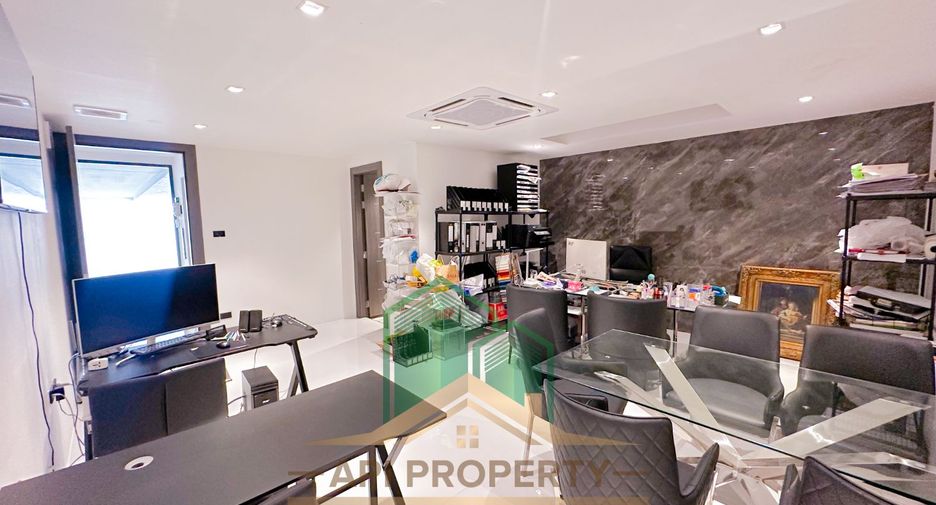For sale 6 bedrooms house in Bang Lamung, Chonburi