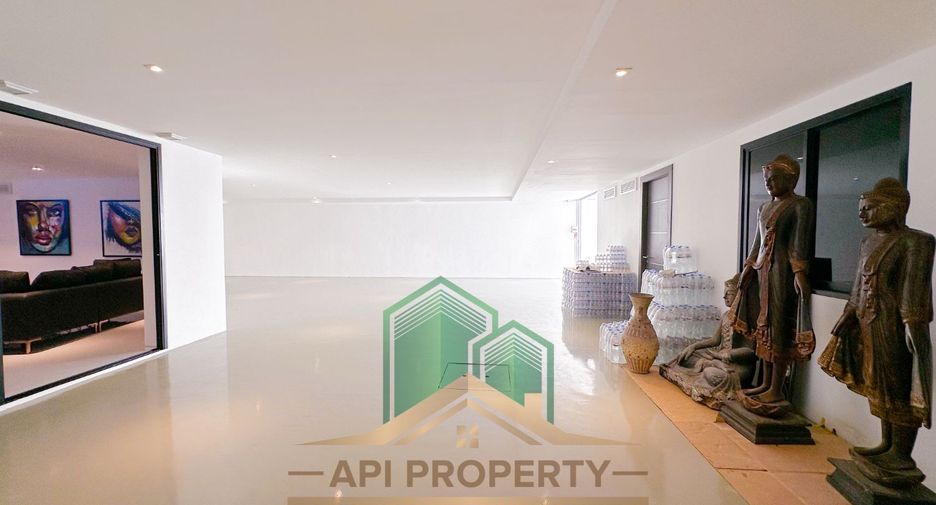 For sale 6 bedrooms house in Bang Lamung, Chonburi