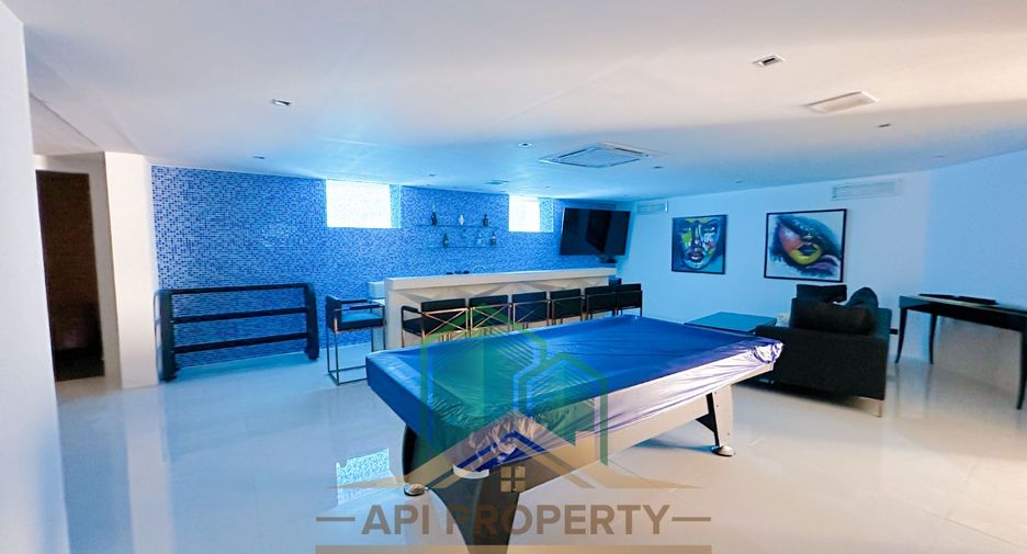 For sale 6 bedrooms house in Bang Lamung, Chonburi