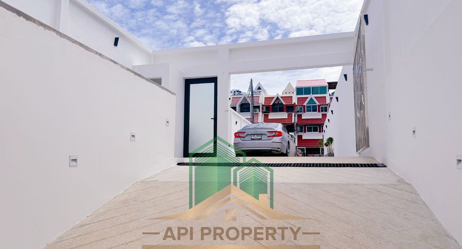 For sale 6 bedrooms house in Bang Lamung, Chonburi
