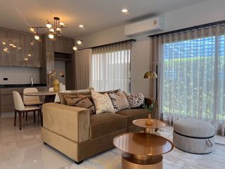 For rent 4 Beds house in Bang Kapi, Bangkok