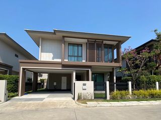 For rent 4 Beds house in Bang Kapi, Bangkok