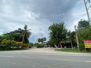 À vendre terrain à Phanat Nikhom, Chonburi