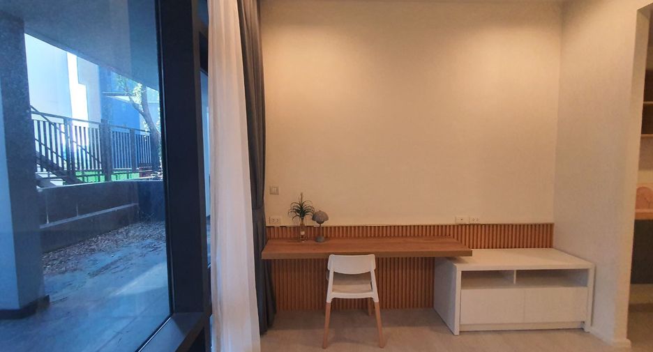 Wohnung zur Miete mit 3 Zimmer in Watthana, Bangkok