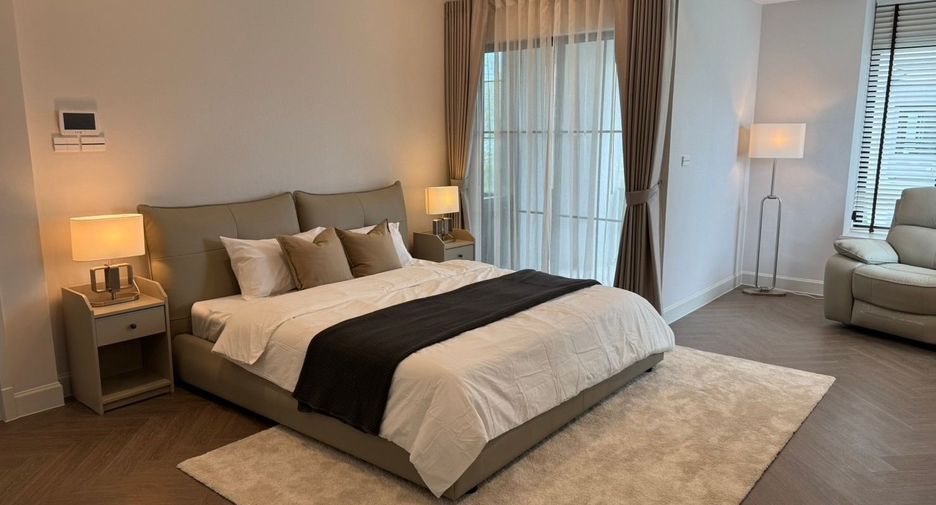 For rent 4 bedrooms house in Saphan Sung, Bangkok