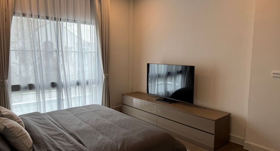 For rent 4 bedrooms house in Saphan Sung, Bangkok