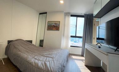 For sale 2 bed condo in Phaya Thai, Bangkok