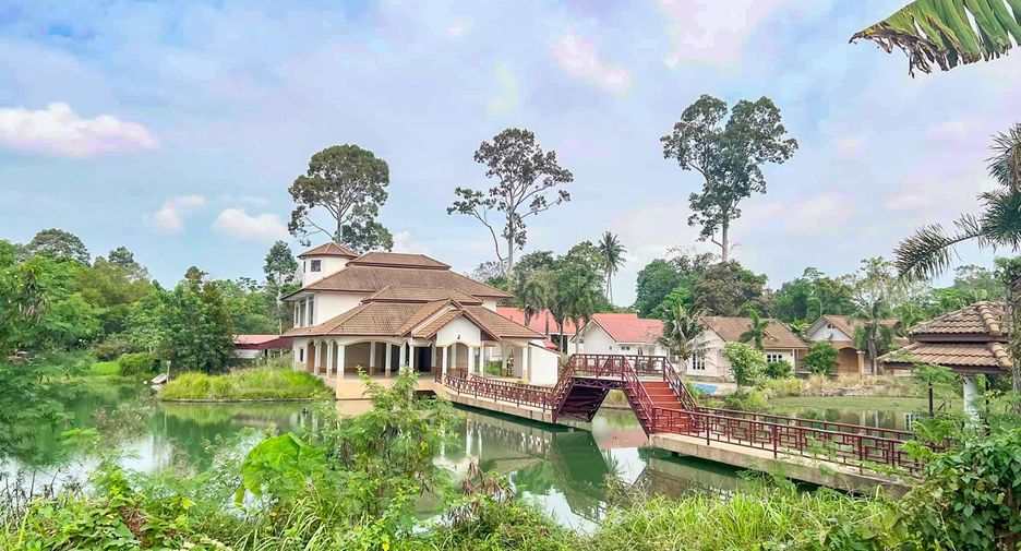 出售 土地 在 Sattahip, Chon Buri