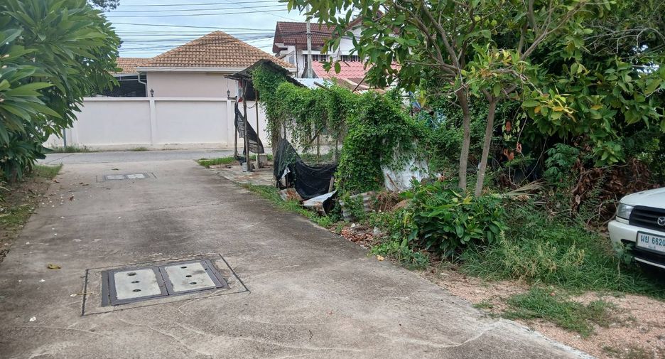 出售 土地 在 Sattahip, Chon Buri