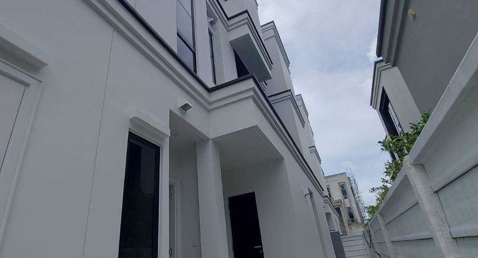 Haus zum Kauf mit 4 Zimmer in Saphan Sung, Bangkok