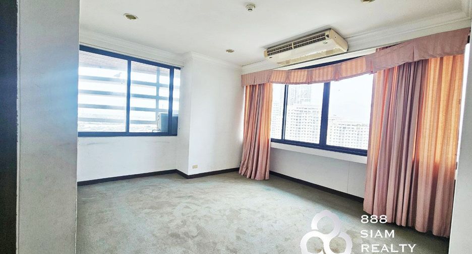 Condo en venta de 3 habitaciones en Yan Nawa, Bangkok