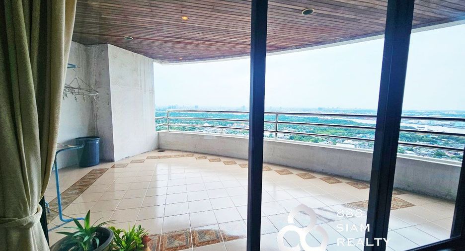 For sale 3 bedrooms condo in Yan Nawa, Bangkok