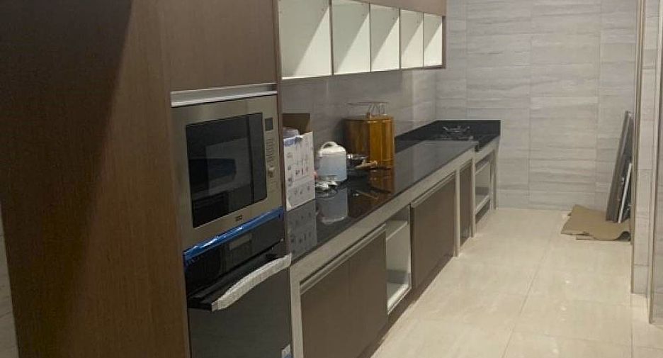 For sale 4 bedrooms house in Prawet, Bangkok