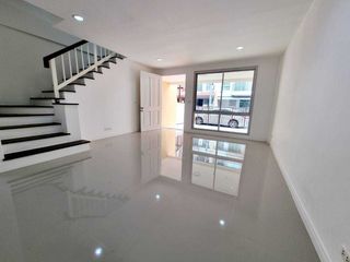 Продажа 3 спальни таунхаус в Mueang Nonthaburi, Нонтабури