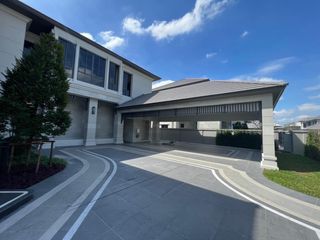 For sale 5 Beds house in Bang Kapi, Bangkok