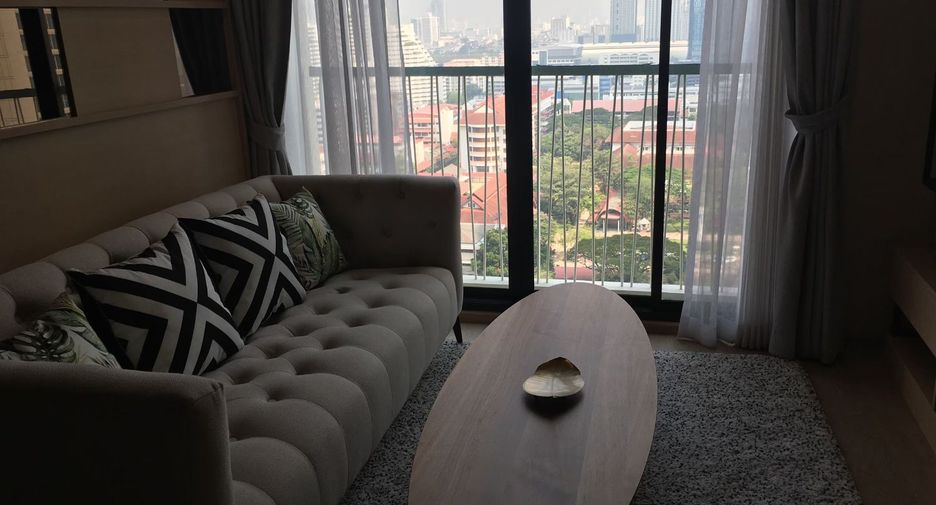 For rent そして for sale 2 ベッドルーム condo in Watthana, Bangkok