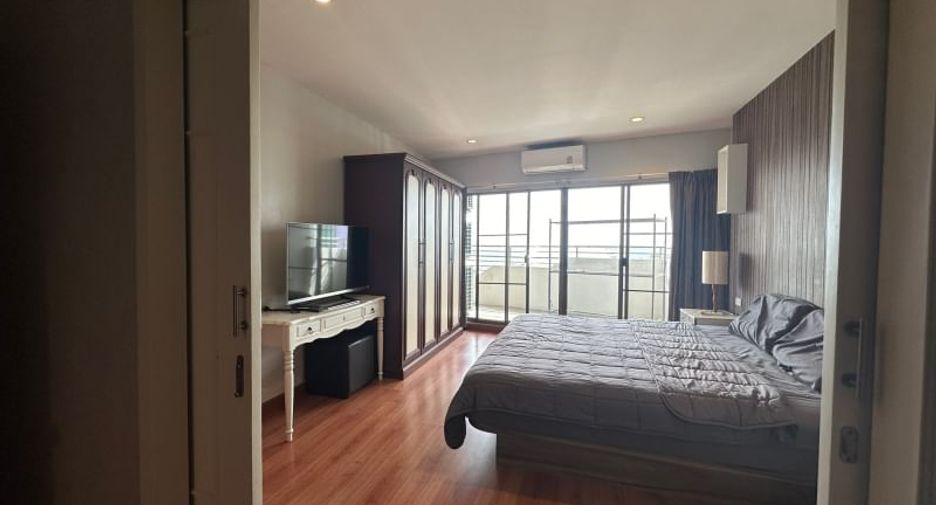 For rent 2 bedrooms condo in Si Racha, Chonburi